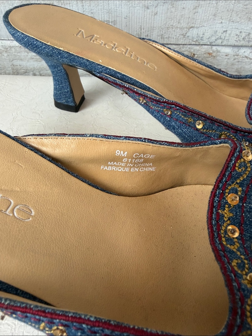 NWOT floral embroidered kitten heel slides - Picture 6 of 7
